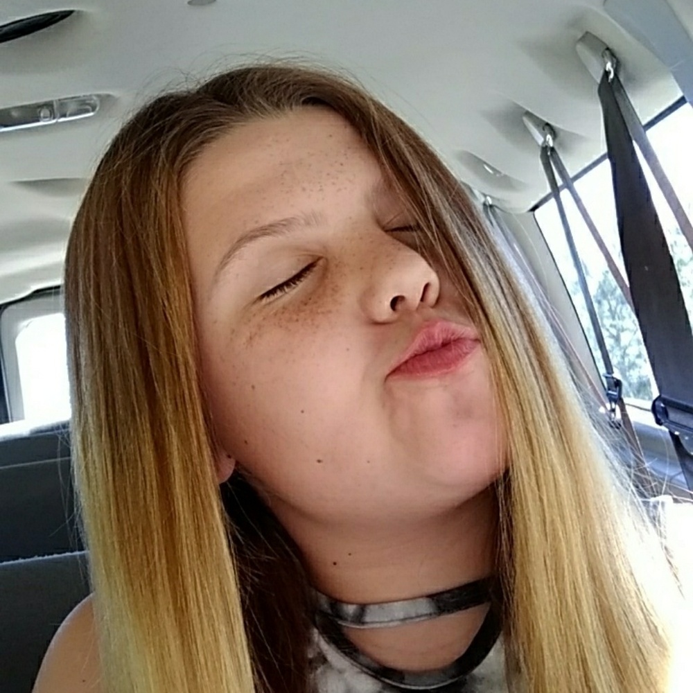 Meet your Posher, Victoria